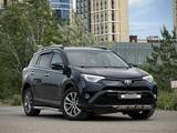 Toyota RAV4 2017 годаүшін8 500 000 тг. в Караганда