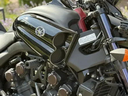 Yamaha  VMAX 1700 2014 года за 9 500 000 тг. в Алматы – фото 2