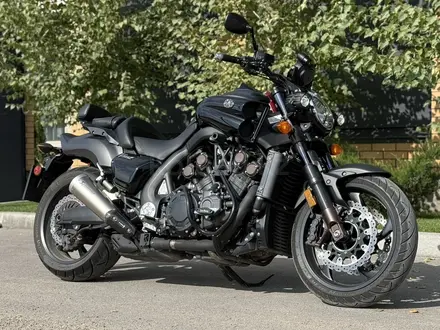 Yamaha  VMAX 1700 2014 года за 9 500 000 тг. в Алматы