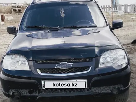 Chevrolet Niva 2010 года за 2 500 000 тг. в Хромтау – фото 4