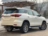 Toyota Fortuner 2022 года за 32 000 000 тг. в Алматы – фото 3