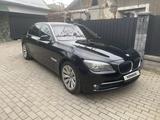 BMW 750 2009 года за 9 500 000 тг. в Алматы