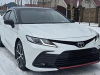 Toyota Camry 2021 годаfor17 500 000 тг. в Актобе