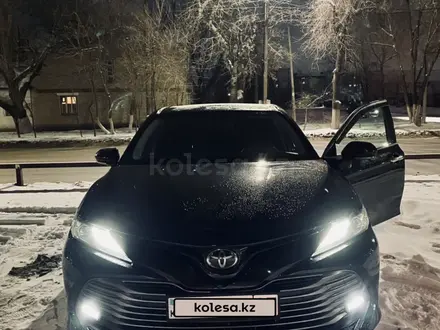 Toyota Camry 2019 года за 14 500 000 тг. в Актау – фото 6