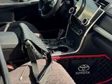 Toyota Camry 2017 года за 9 800 000 тг. в Атырау – фото 4