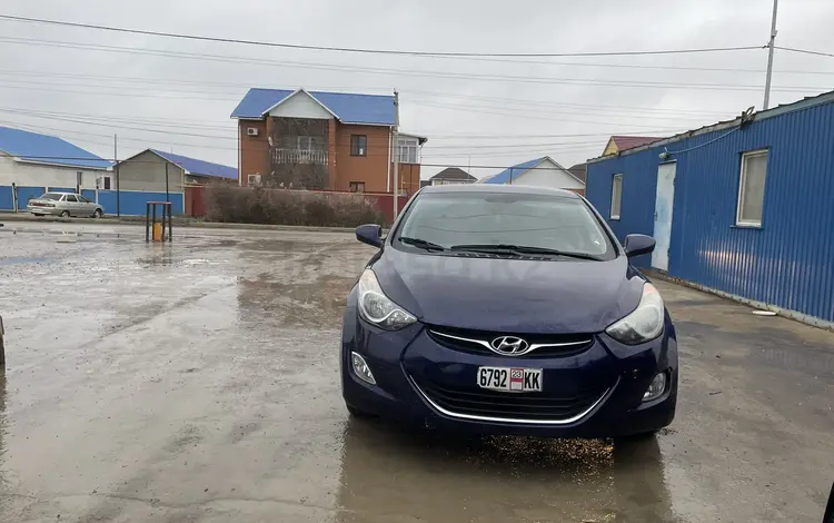 Hyundai Elantra 2012 года за 3 500 000 тг. в Атырау