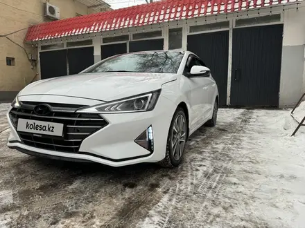 Hyundai Elantra 2019 года за 9 450 000 тг. в Алматы – фото 4