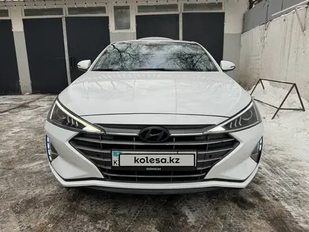 Hyundai Elantra 2019 года за 9 450 000 тг. в Алматы – фото 18