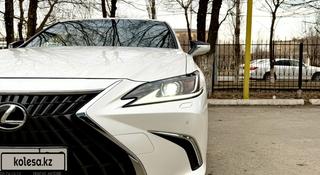 Lexus ES 250 2022 года за 22 300 000 тг. в Атырау