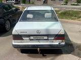 Mercedes-Benz E 230 1989 года за 500 000 тг. в Астана – фото 3