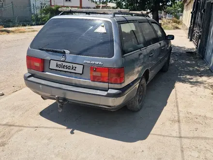 Volkswagen Passat 1996 года за 1 600 000 тг. в Жетысай – фото 2