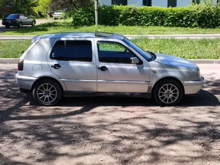 Volkswagen Golf 1996 года за 2 100 000 тг. в Алматы – фото 2