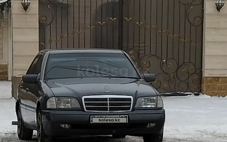 Mercedes-Benz C 180 1995 годаүшін2 400 000 тг. в Уральск