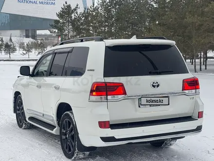 Toyota Land Cruiser 2017 года за 33 000 000 тг. в Астана – фото 3