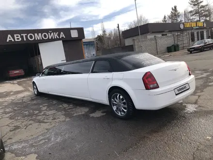 Chrysler 300C 2006 года за 2 200 000 тг. в Алматы – фото 12