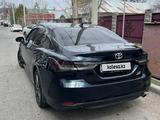 Toyota Camry 2021 года за 13 200 000 тг. в Алматы