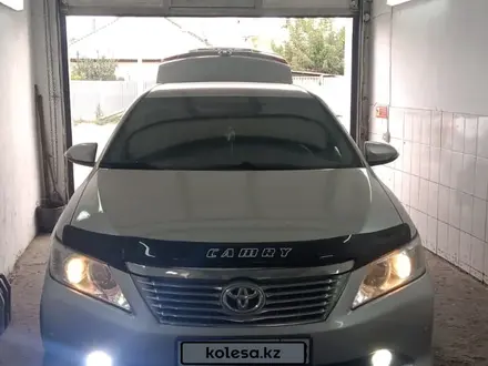 Toyota Camry 2013 года за 7 500 000 тг. в Семей – фото 2