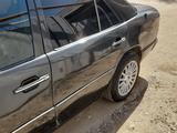 Mercedes-Benz E 200 1992 года за 1 300 000 тг. в Алматы