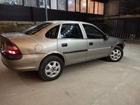 Opel Vectra 1998 годаүшін1 000 000 тг. в Шымкент