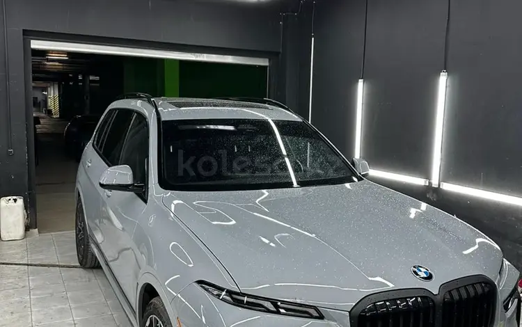BMW X7 2023 года за 69 500 000 тг. в Астана