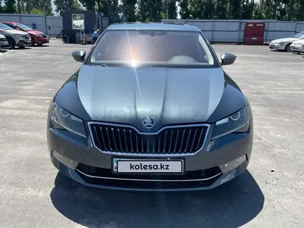 Skoda Superb 2017 года за 11 091 000 тг. в Алматы