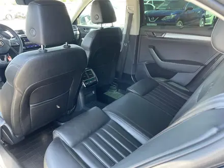 Skoda Superb 2017 года за 11 091 000 тг. в Алматы – фото 9