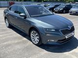 Skoda Superb 2017 года за 11 091 000 тг. в Алматы – фото 3