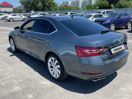 Skoda Superb 2017 года за 11 091 000 тг. в Алматы – фото 6