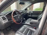 Volkswagen Touareg 2006 года за 7 000 000 тг. в Рудный