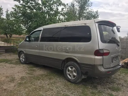 Hyundai Starex 2001 года за 1 350 000 тг. в Туркестан – фото 3