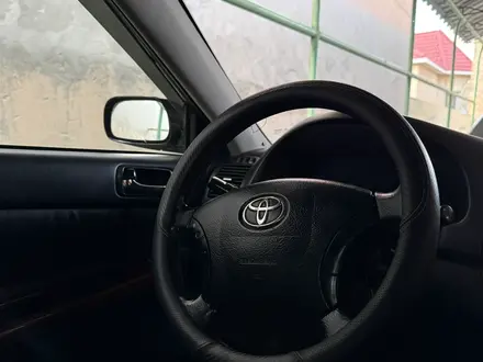 Toyota Camry 2004 года за 5 000 000 тг. в Шымкент – фото 10