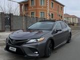 Toyota Camry 2020 года за 10 500 000 тг. в Атырау