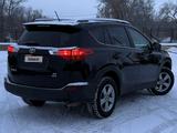 Toyota RAV4 2014 года за 7 200 000 тг. в Уральск – фото 2