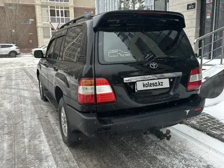 Toyota Land Cruiser 1998 года за 10 000 000 тг. в Астана – фото 2