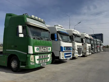 Volvo  FH 2015 года за 1 000 000 тг. в Алматы – фото 2
