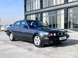 BMW 525 1995 года за 3 800 000 тг. в Шымкент – фото 4