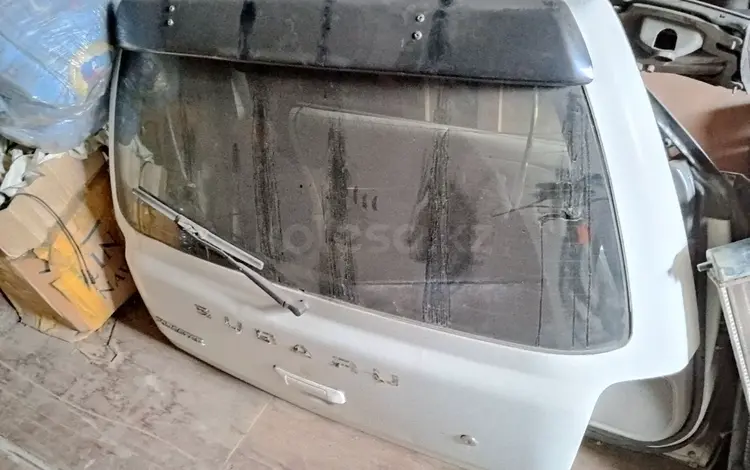 Крышка багажника Субару форестет за 19 000 тг. в Алматы
