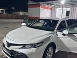 Toyota Camry 2020 года за 13 000 000 тг. в Кызылорда – фото 2