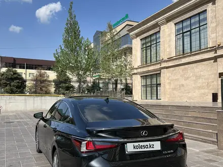Lexus ES 350 2021 года за 27 000 000 тг. в Шымкент – фото 3