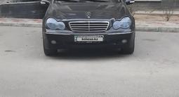 Mercedes-Benz C 240 2001 годаfor3 600 000 тг. в Актау – фото 2