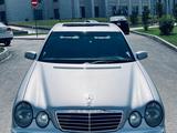 Mercedes-Benz E 320 2001 годаfor4 800 000 тг. в Астана – фото 3