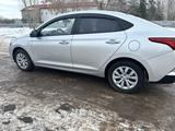 Hyundai Accent 2022 годаfor7 900 000 тг. в Астана – фото 2