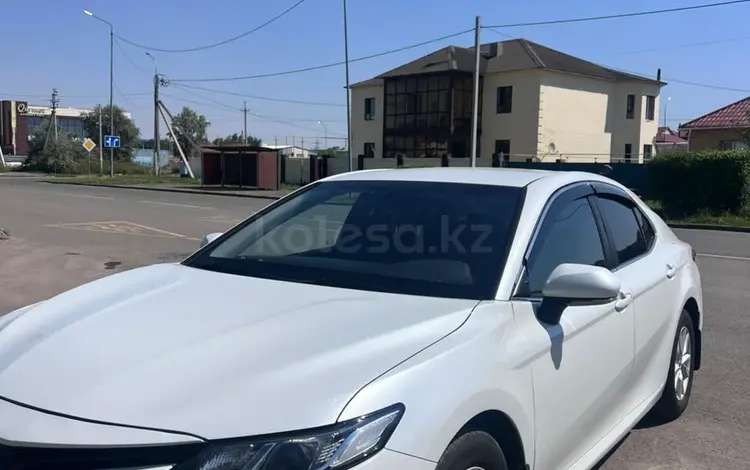 Toyota Camry 2021 года за 13 000 000 тг. в Астана