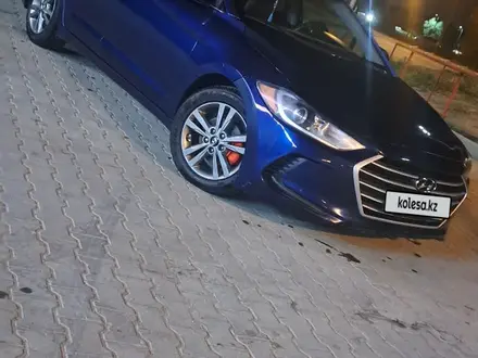 Hyundai Elantra 2017 года за 7 000 000 тг. в Актобе – фото 8