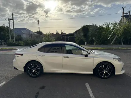 Toyota Camry 2019 года за 12 200 000 тг. в Шымкент – фото 9