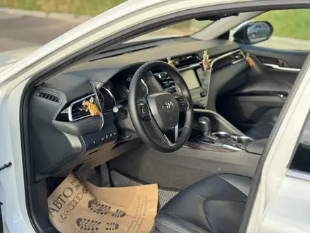 Toyota Camry 2019 года за 12 200 000 тг. в Шымкент – фото 10