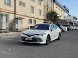 Toyota Camry 2019 года за 12 200 000 тг. в Шымкент – фото 2