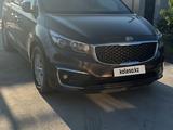 Kia Sedona 2015 годаfor10 500 000 тг. в Атырау – фото 4