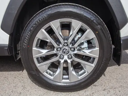 Toyota RAV4 Luxe+ 2024 года за 18 990 000 тг. в Алматы – фото 23
