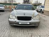 Mercedes-Benz C 240 2003 года за 3 150 000 тг. в Алматы